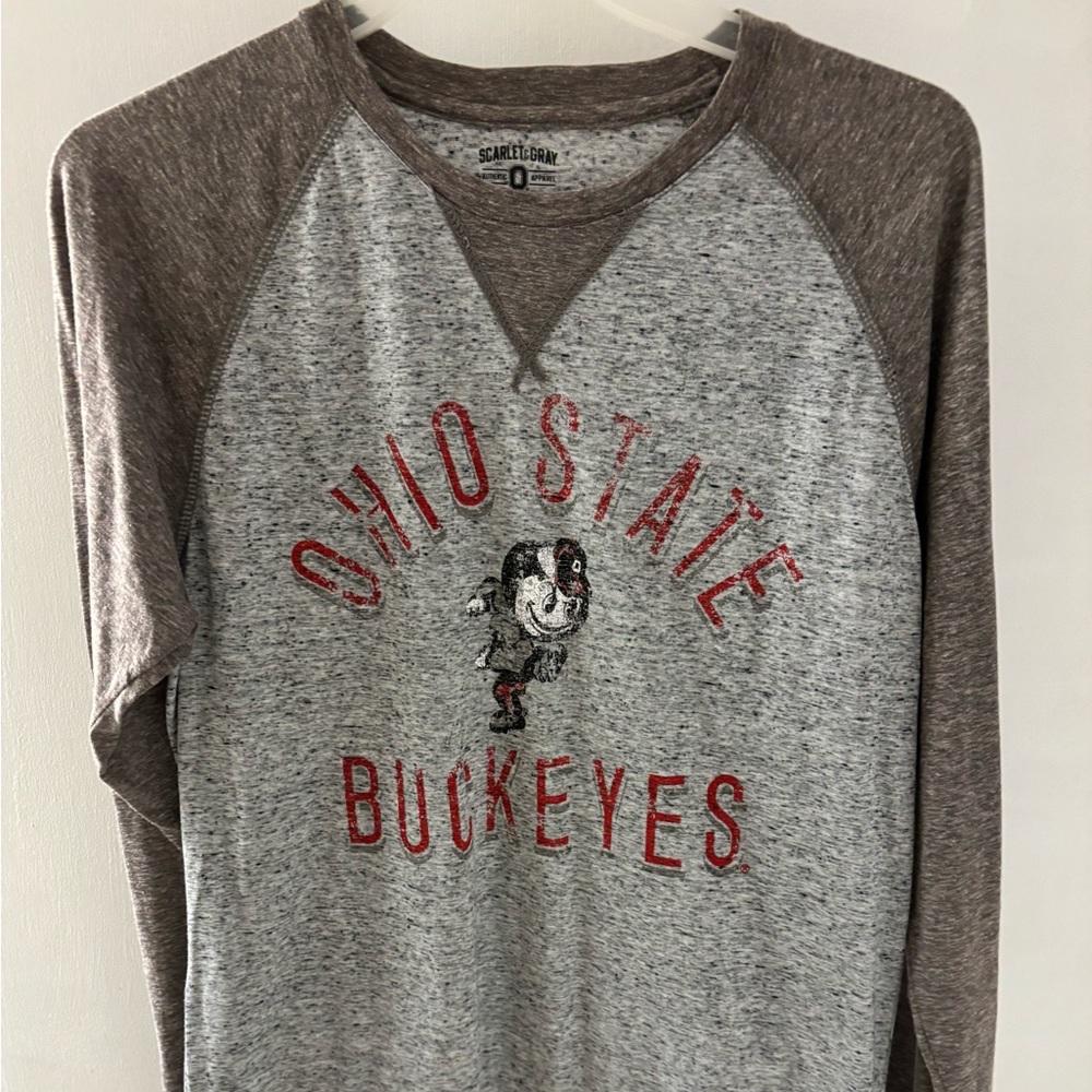 Men’s size Medium baseball tshirt